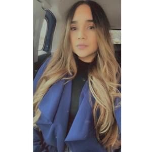 Meet your Posher, Claudia